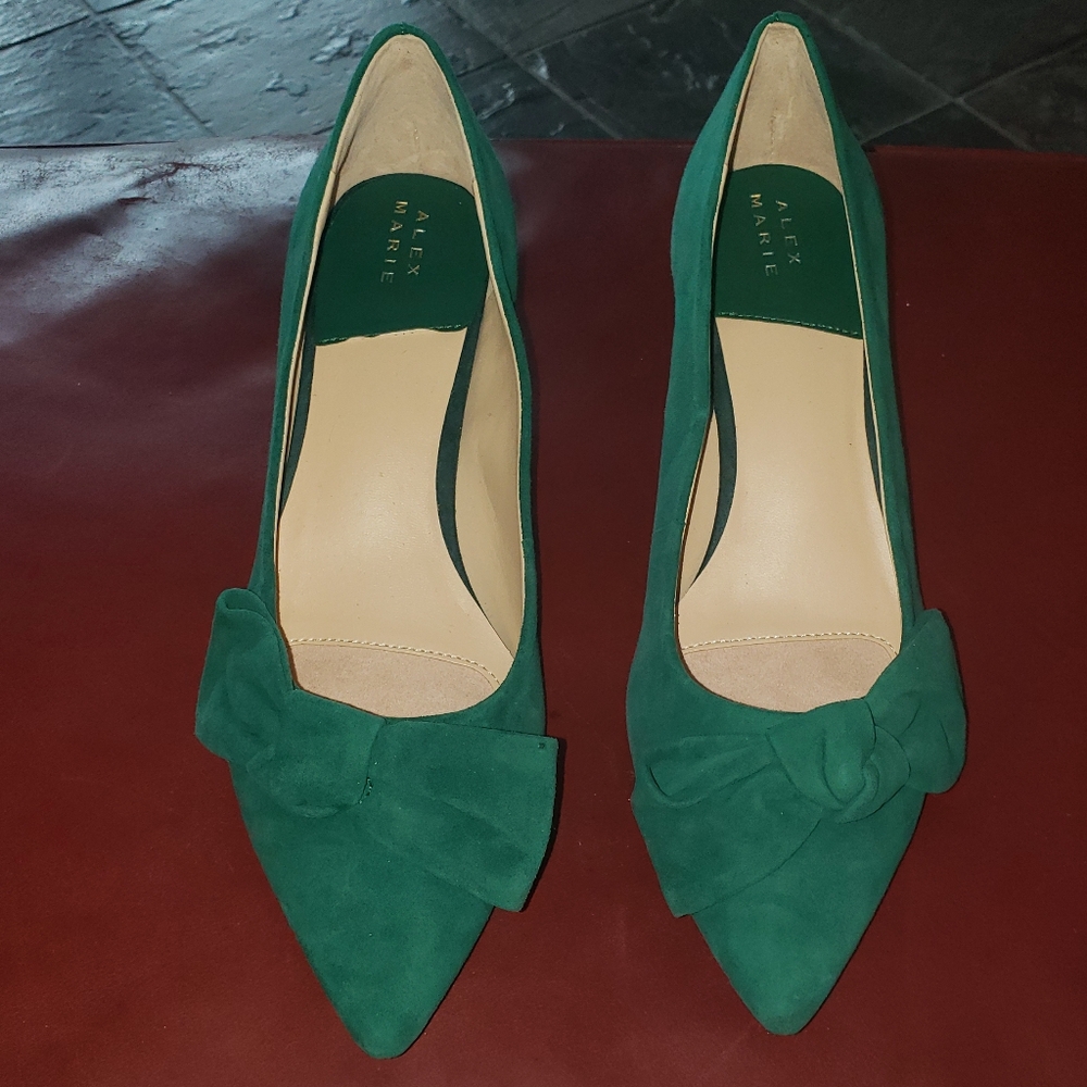 Alex Marie Green Suede Women's Pumps